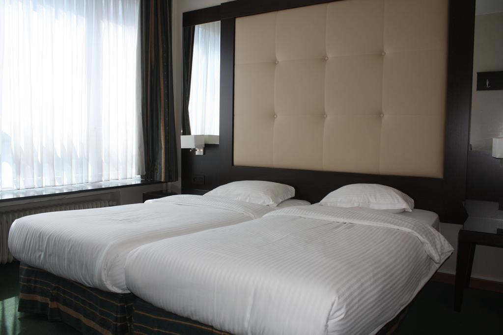 Hotel Plasky Schaerbeek Pokój zdjęcie