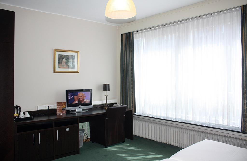 Hotel Plasky Schaerbeek Pokój zdjęcie